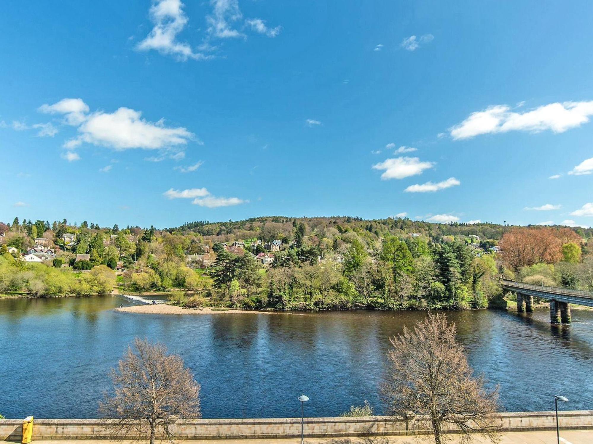 Tay Views Apartment Перт Екстер'єр фото